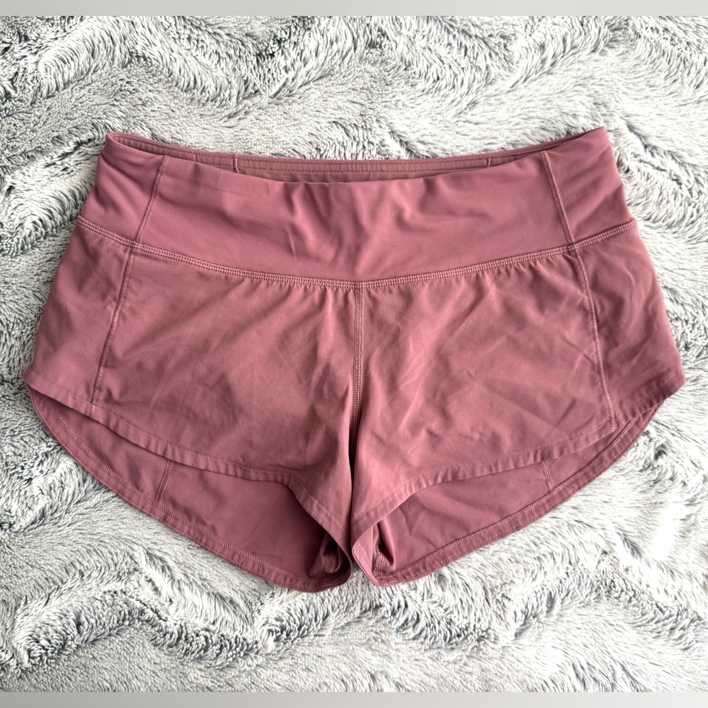 Lululemon Women’s Running Shorts - Size 4 - 2.5” inseam, mauve 🩷🏃‍♀️